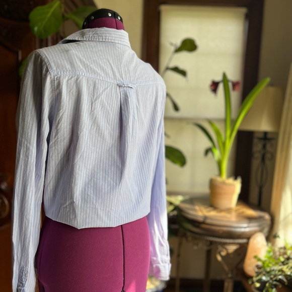 H&M Blue and Pink Pinstripe Button Down Long Sleeve Dress Shirt - Picture 5 of 9